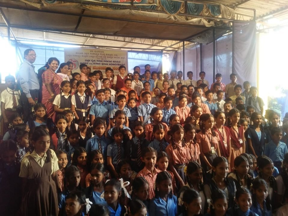 ಶಾಸಕರು ಮತ್ತು ಸರಕಾರಿ ಇಲಾಖಾ ಅಧಿಕಾರಿಗಳೊಂದಿಗೆ ಮಕ್ಕಳ ಮುಖಾಮುಖಿ ಸಂವಾದ ಕಾರ್ಯಕ್ರಮ-ಪುತ್ತೂರು